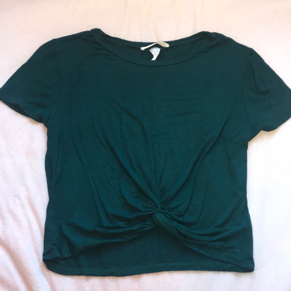 green casual wear crop top